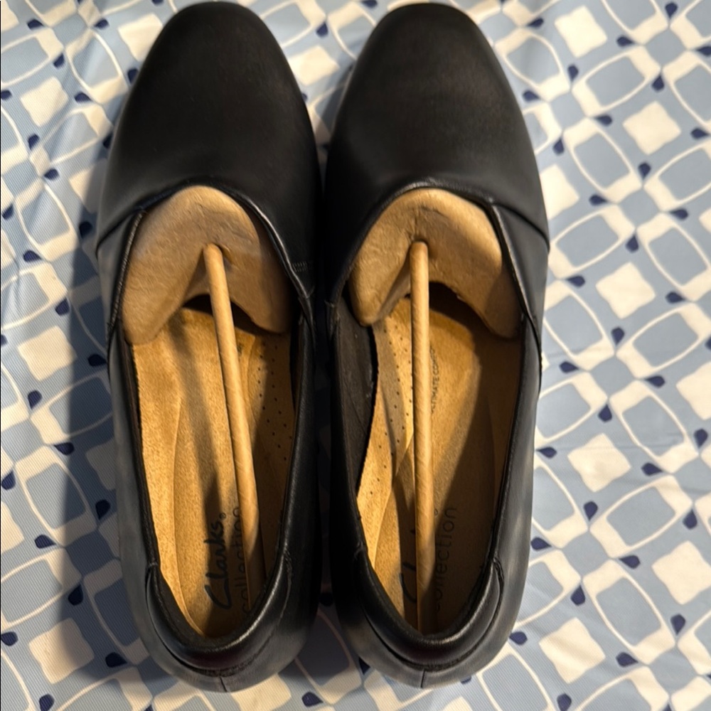 Clarks Elegant Black Leather Loafers